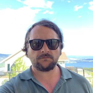 Meet your Posher, Adrian